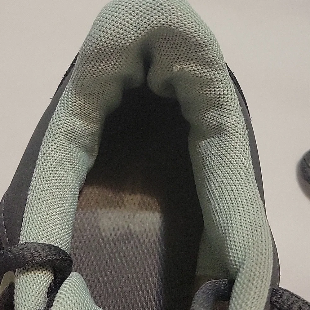 Under Armour Grey & teal sneakers Women's Size 6